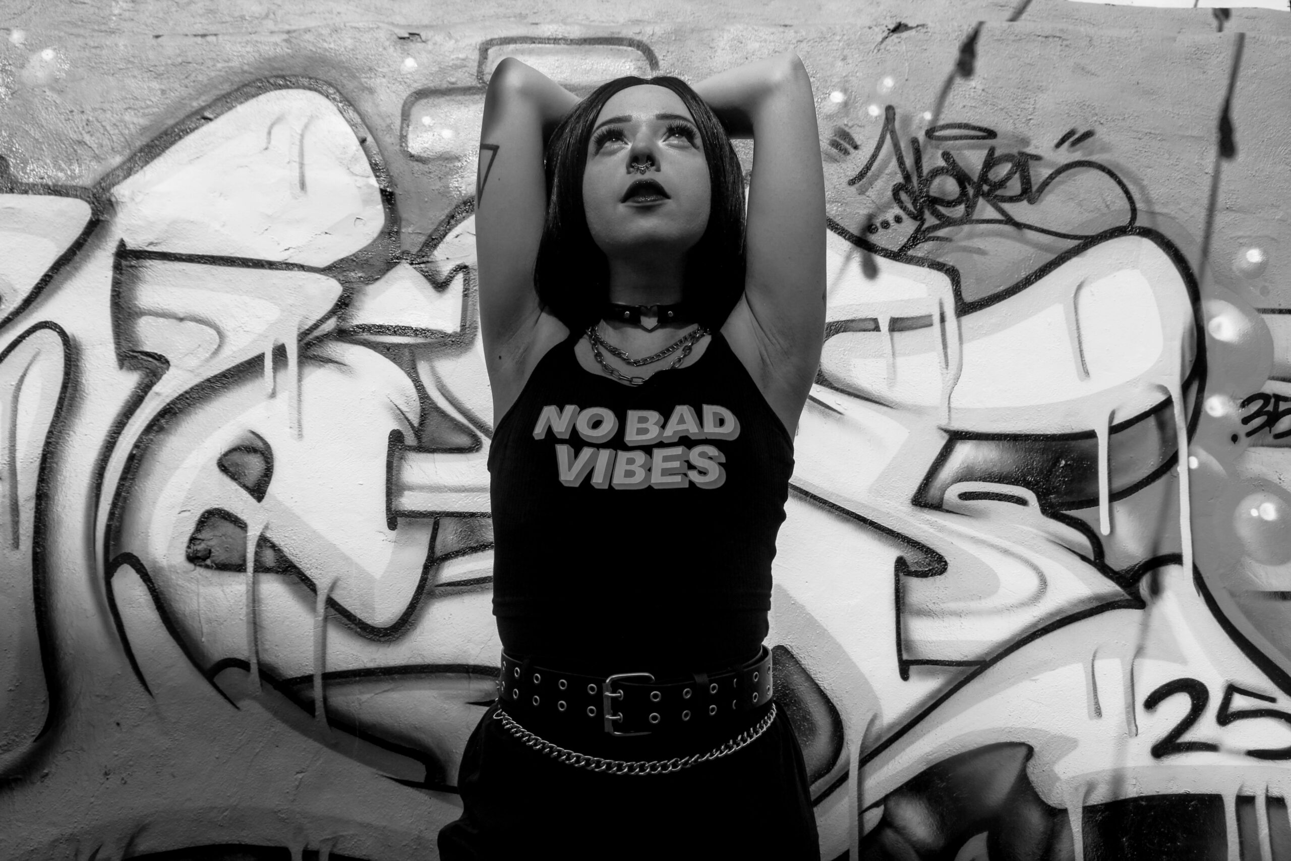 Why Y2K Fashion Is Trending Again in 2026